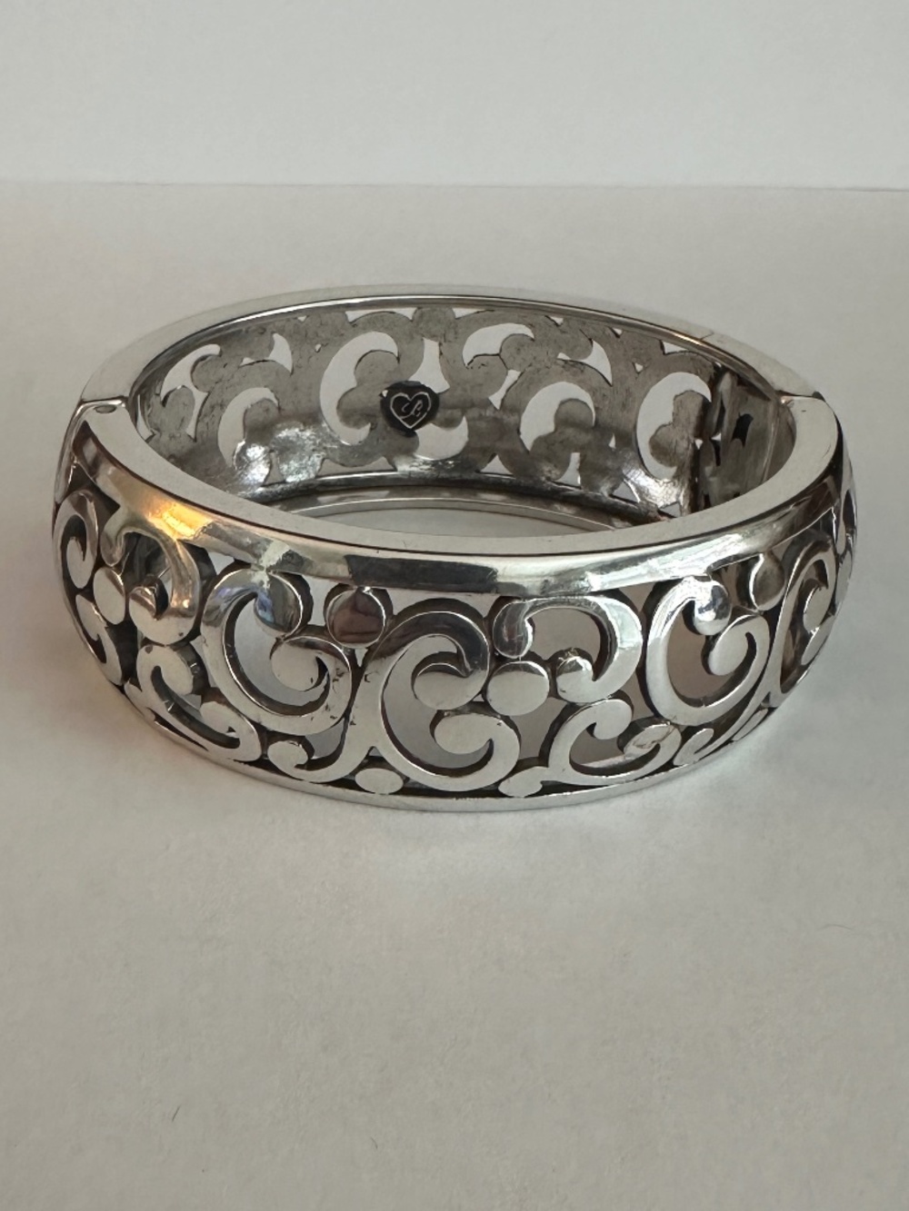 BRIGHTON Contempo Silver Plated Magnetic Oval Hinged Bangle Bracelet